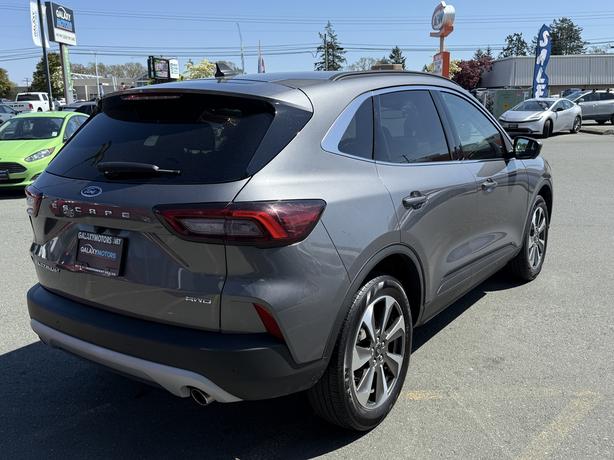 2024 Ford Escape Platinum AWD - Front dual zone A/C & ABS Brakes image 6