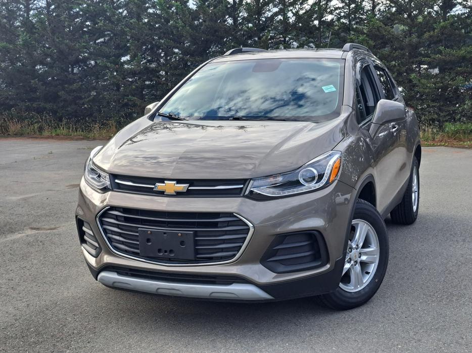 2020 Chevrolet Trax - Moonroof, Back-up Camera display photo