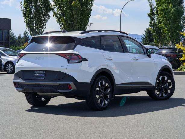 2023 Kia Sportage LX - AWD, Heated Seats, Android Auto/Apple CarPlay image 6