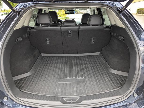 2023 Mazda CX-5 Sport - AWD, No Accidents, Sunroof, Heated Seats image 8