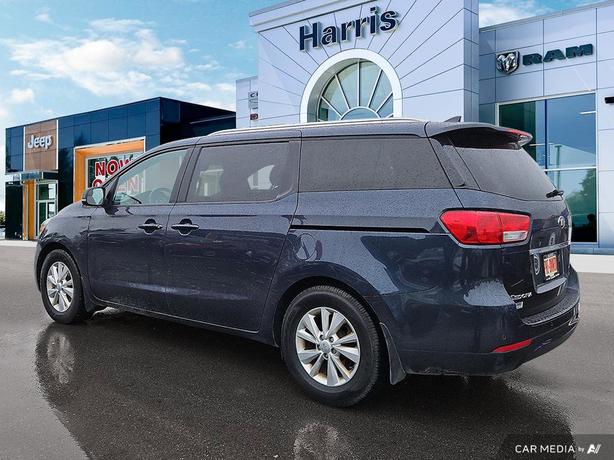 2017 Kia Sedona LX | Backup Camera | Low Km's | No Reported Accidents! image 4