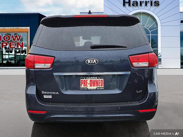 2017 Kia Sedona LX | Backup Camera | Low Km's | No Reported Accidents! image 5