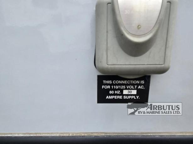 Used 2012 Dutchmen RV Aerolite 288RLSL image 8