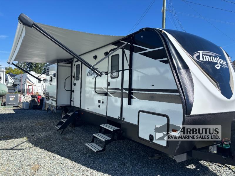 Used 2021 Grand Design Imagine 3250BH display photo