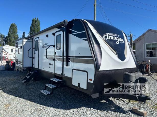 Used 2021 Grand Design Imagine 3250BH image 2