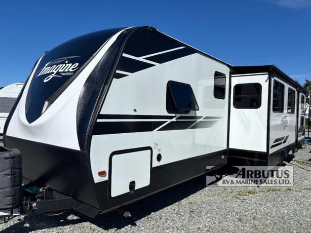 Used 2021 Grand Design Imagine 3250BH image 3