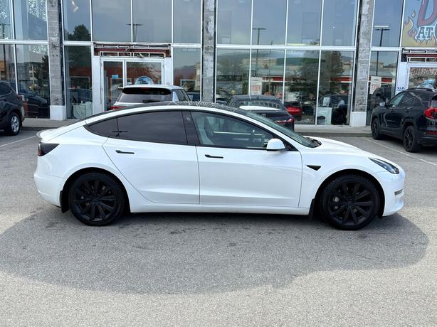 2022 Tesla Model 3 image 4