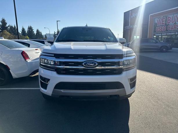 2023 Ford Expedition Limited Max 4x4 | No Reported Accidents! image 2