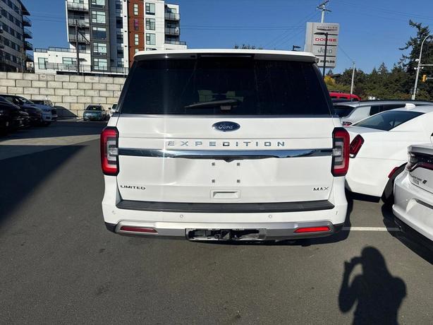 2023 Ford Expedition Limited Max 4x4 | No Reported Accidents! image 5