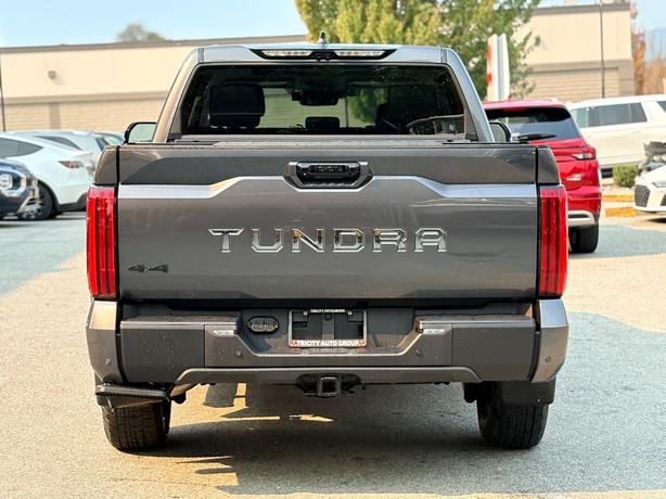 2024 Toyota Tundra Limited Hybrid - TRD Off-Road, No Accidents image 7