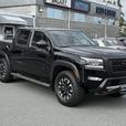 2023 Nissan Frontier Pro-4X - Power Driver Seat & Blind Spot Warning thumbnail image 4