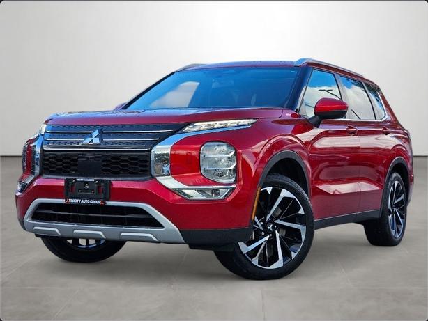 2022 Mitsubishi Outlander image 1