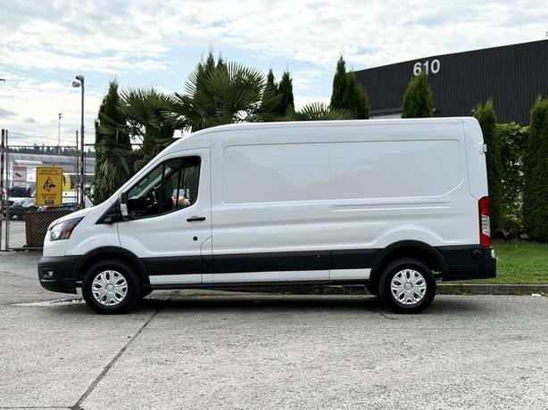2022 Ford Transit 250 Cargo Van image 6