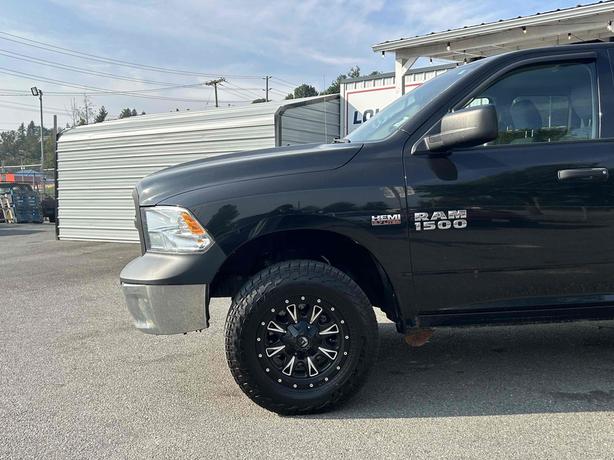 2015 Ram 1500 image 4