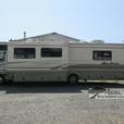 Used 2000 Fleetwood RV Pace Arrow 35N thumbnail image 4
