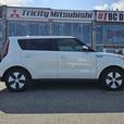 2016 Kia Soul EV - Heated Seats, Cruise Control, BlueTooth thumbnail image 4