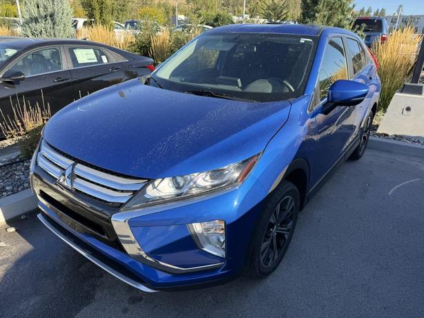 2020 Mitsubishi Eclipse Cross SE image 2