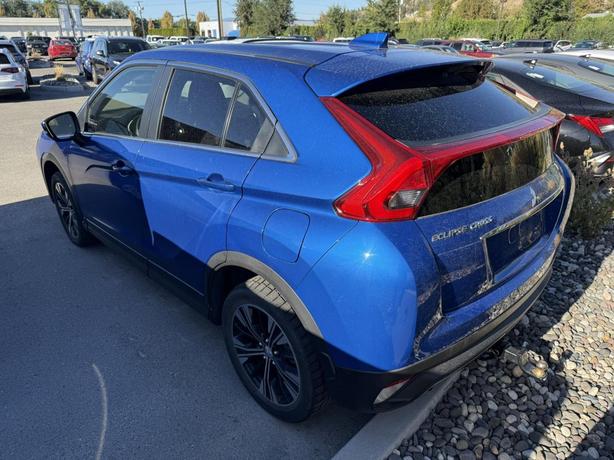 2020 Mitsubishi Eclipse Cross SE image 3
