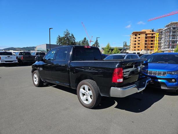 2023 RAM 1500 Classic SLT 4x4 Crew Cab 5'7 Box | No Reported Accidents! image 4