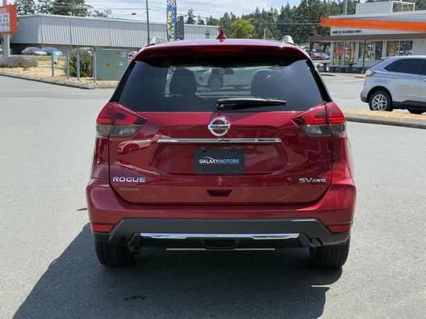 2017 Nissan Rogue S AWD - Remote keyless Entry & Heated Front Seats image 7