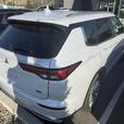 2024 Mitsubishi Outlander SE thumbnail image 4
