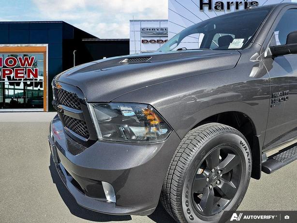 2023 RAM 1500 Classic Express 4x4 Crew Cab 5'7 Box | No Reported Accidents! image 8