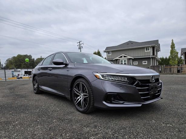 2022 Honda Accord Sedan Touring - No Accidents, One Owner, Sunroof image 7