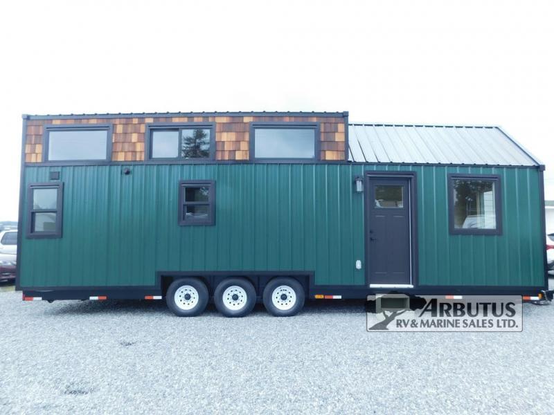 Used 2022 Stattonrock Island Chalet TH12 display photo