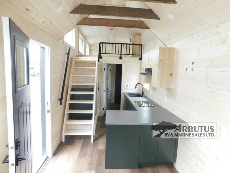 Used 2022 Stattonrock Island Chalet TH12 display photo