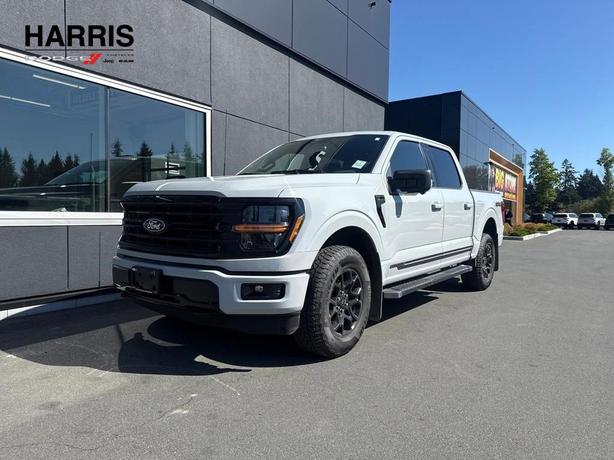 2024 Ford F-150 XLT 4WD SuperCrew 5.5' Box | No Reported Accidents | Low KM! image 1