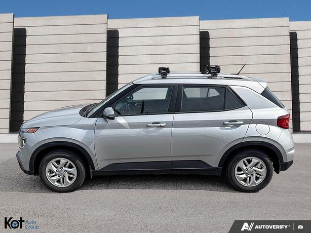 2023 Hyundai Venue Preferred image 3