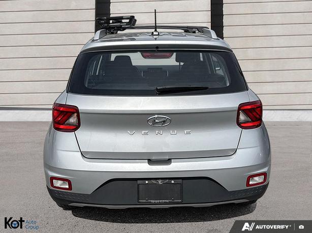 2023 Hyundai Venue Preferred image 5