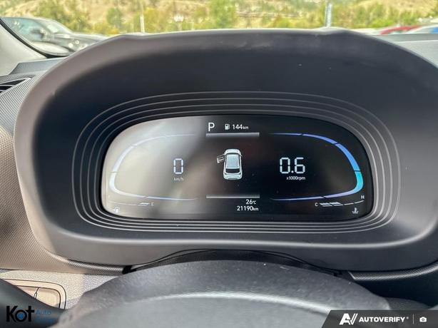 2023 Hyundai Venue Preferred image 8