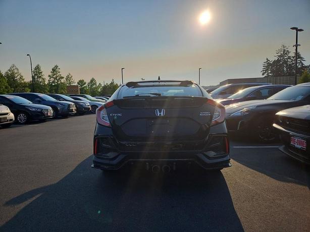 2020 Honda Civic Hatchback Sport Touring Manual | Keyless Entry | One Owner! image 5
