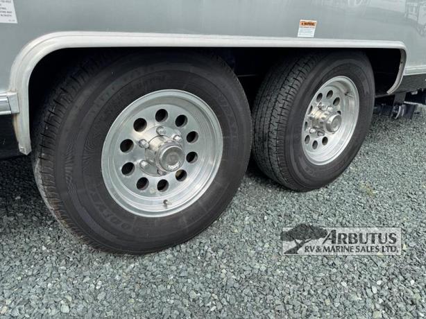 Used 2019 Airstream International Serenity 28RB image 8