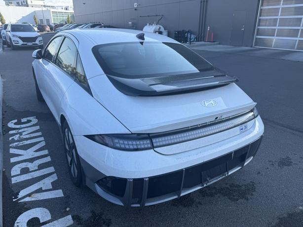 2023 Hyundai IONIQ 6 Preferred image 3