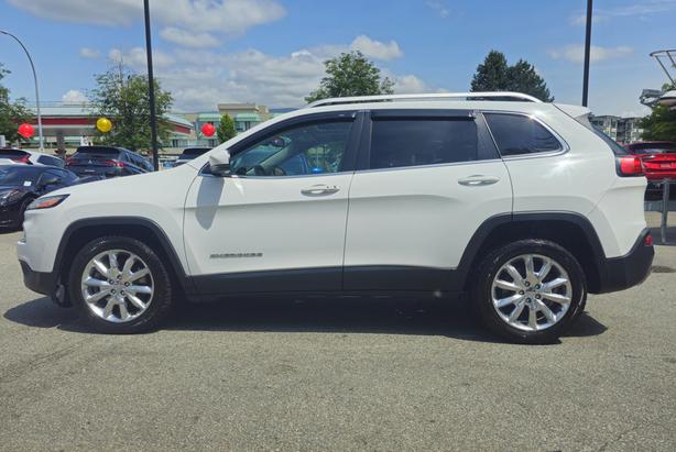 2016 Jeep Cherokee Limited - No Accidents, Leather, Panoramic Sunroof image 8