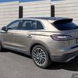 2019 Lincoln Nautilus Reserve thumbnail image 4