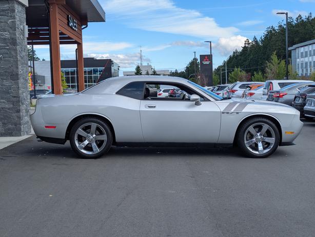 2009 Dodge Challenger R/T - 5.7L V8, Sunroof, Leather, Barton Shifter image 5