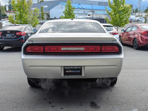 2009 Dodge Challenger R/T - 5.7L V8, Sunroof, Leather, Barton Shifter image 7