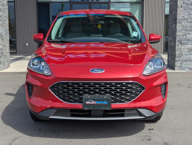 2021 Ford Escape SE - AWD, Heated Seats, Remote Start image 3