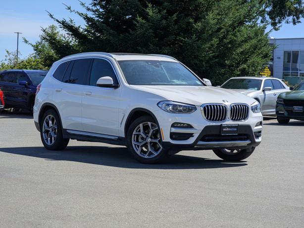 2021 BMW X3 xDrive30e - No Accidents, Hybrid, Sunroof, AWD image 4