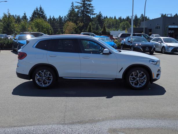 2021 BMW X3 xDrive30e - No Accidents, Hybrid, Sunroof, AWD image 5