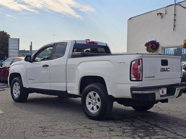 2016 GMC Canyon Extended Cab Long Box 4-Wheel Drive image 4