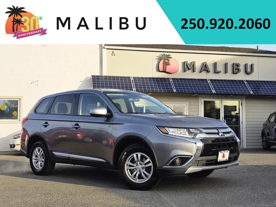 2017 Mitsubishi Outlander AWC 4dr ES display photo