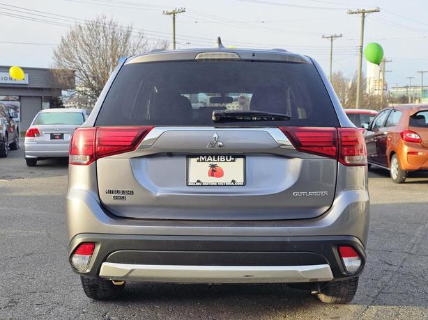 2017 Mitsubishi Outlander AWC 4dr ES image 3
