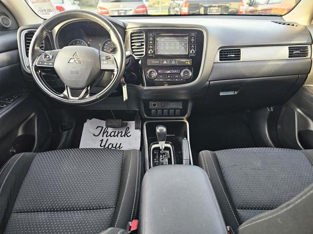 2017 Mitsubishi Outlander AWC 4dr ES image 6