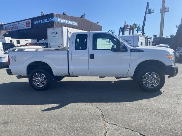 2014 Ford F-250 SD XL SuperCab short Bed 4WD image 6