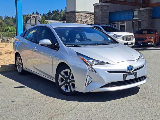 2018 Toyota Prius Touring Hybrid - Nav, Heated Seats image 4