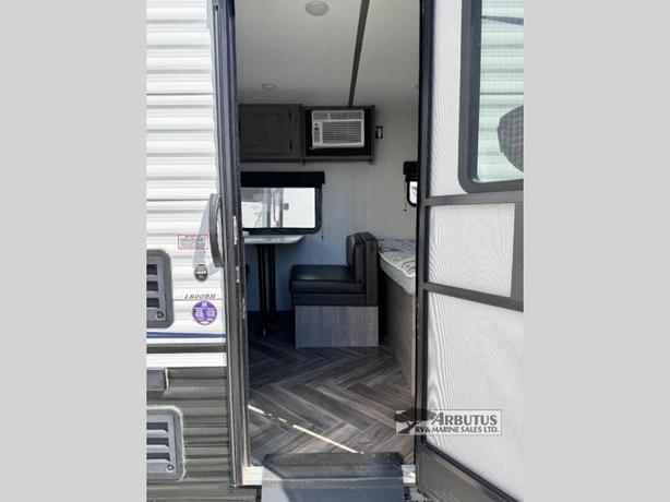 Used 2021 Keystone RV Springdale 1800BH image 6